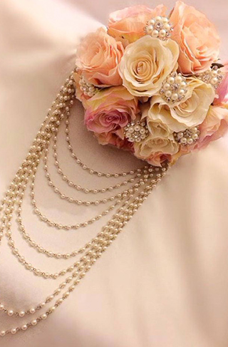 Flowers, Bridal Bouquets, Buttonholes, Corsages, Floral Hair Accessories, Centrepieces