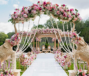 Indian Wedding Decor Ideas, Wedding Decor With Flowers, Foliage And Flowers Decor, Modern Decor Inspiration