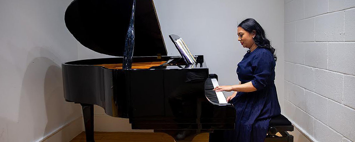Why You Need To Hire A Pianist For Your Wedding Reception